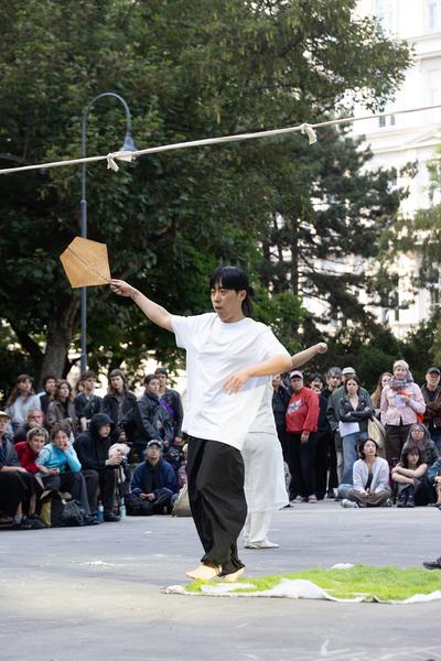 So Young Park "Calling" @ Platz nehmen #5 "Let´s stick with the Unicorns" (Akademie @ Schillerplatz, 13.5.2026) Foto: eSeL.at - Lorenz Seidler