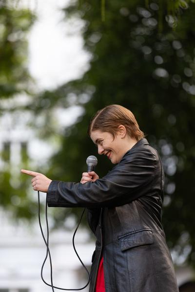 Klara Haug "Wien Holding´s favourite things" @ Platz nehmen #5 "Let´s stick with the Unicorns" (Akademie @ Schillerplatz, 13.5.2026) Foto: eSeL.at - Lorenz Seidler