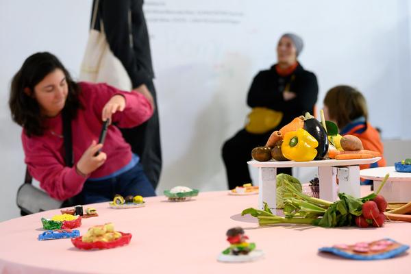 Playing food: Wie isst die Welt von morgen? (das weisse haus, 17.04. – 20.06.2026) Foto: eSeL.at - Joanna Pianka