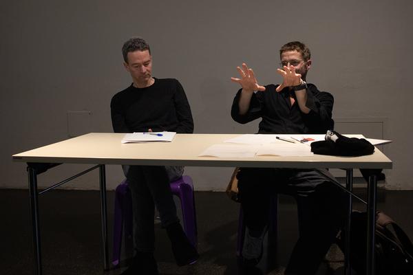 &quot;Prosuming Art&quot; - Gespräch Michael Huber &amp; eSeL (eSeL Rezeption &amp; Raum D MQ, 9.11.2025) Foto: eSeL.at - Lorenz Seidler