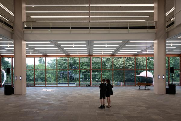 "Janus" Von Katrin Hornek und Karin Pauer (Public Program @ Belvedere 21, 20.6. &amp; 21.6.2025) Foto: eSeL.at - Lorenz Seidler