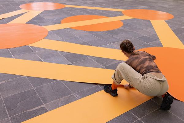 "Janus" Von Katrin Hornek und Karin Pauer (Public Program @ Belvedere 21, 20.6. &amp; 21.6.2025) Foto: eSeL.at - Lorenz Seidler