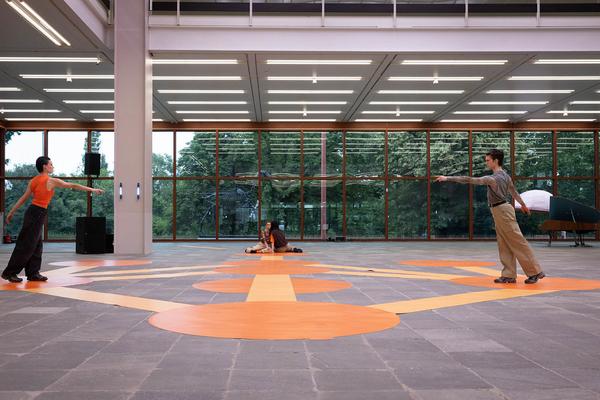 "Janus" Von Katrin Hornek und Karin Pauer (Public Program @ Belvedere 21, 20.6. &amp; 21.6.2025) Foto: eSeL.at - Lorenz Seidler