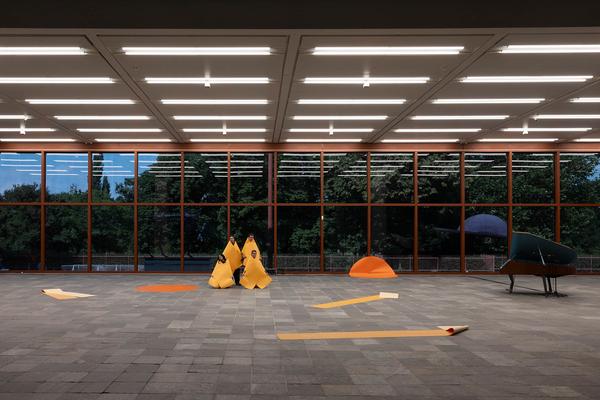 "Janus" Von Katrin Hornek und Karin Pauer (Public Program @ Belvedere 21, 20.6. &amp; 21.6.2025) Foto: eSeL.at - Lorenz Seidler
