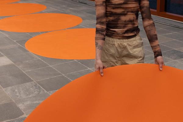 "Janus" Von Katrin Hornek und Karin Pauer (Public Program @ Belvedere 21, 20.6. &amp; 21.6.2025) Foto: eSeL.at - Lorenz Seidler