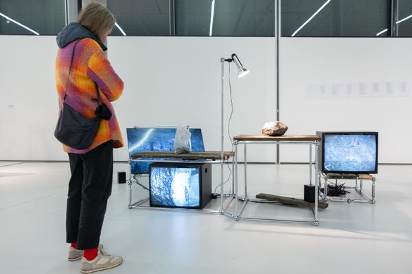 Ralo Mayer &quot;47 Stoffe&quot; (Landesgalerie Burgenland, 25.10.2025 - 25.1.2026) Foto: eSeL.at - Lorenz Seidler