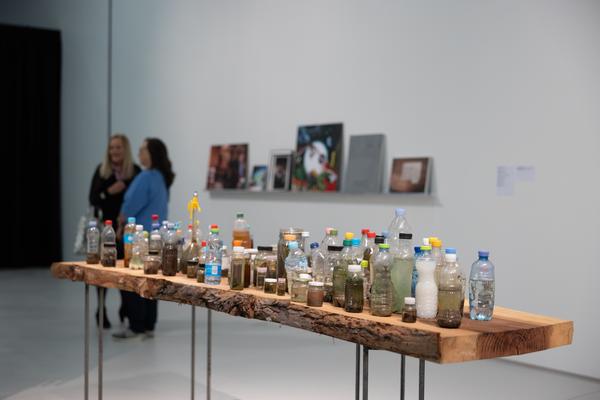 Ralo Mayer &quot;47 Stoffe&quot; (Landesgalerie Burgenland, 25.10.2025 - 25.1.2026) Foto: eSeL.at - Lorenz Seidler