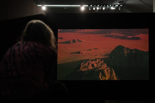 Ralo Mayer &quot;47 Stoffe&quot; (Landesgalerie Burgenland, 25.10.2025 - 25.1.2026) Foto: eSeL.at - Lorenz Seidler