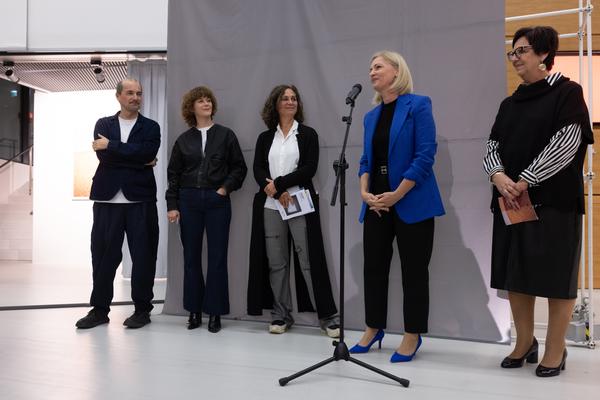 Ralo Mayer &quot;47 Stoffe&quot; (Landesgalerie Burgenland, 25.10.2025 - 25.1.2026) Foto: eSeL.at - Lorenz Seidler