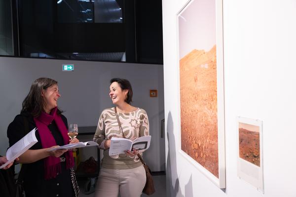 Ralo Mayer &quot;47 Stoffe&quot; (Landesgalerie Burgenland, 25.10.2025 - 25.1.2026) Foto: eSeL.at - Lorenz Seidler