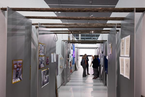 Ralo Mayer &quot;47 Stoffe&quot; (Landesgalerie Burgenland, 25.10.2025 - 25.1.2026) Foto: eSeL.at - Lorenz Seidler