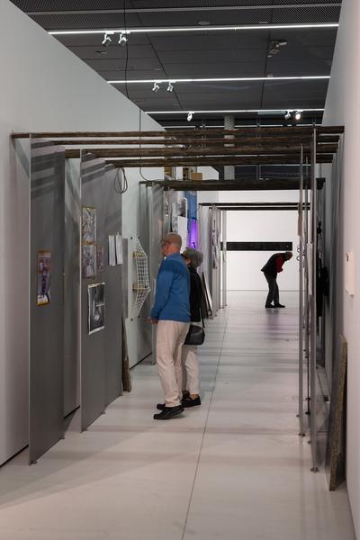 Ralo Mayer "47 Stoffe" (Landesgalerie Burgenland, 25.10.2025 - 25.1.2026) Foto: eSeL.at - Lorenz Seidler