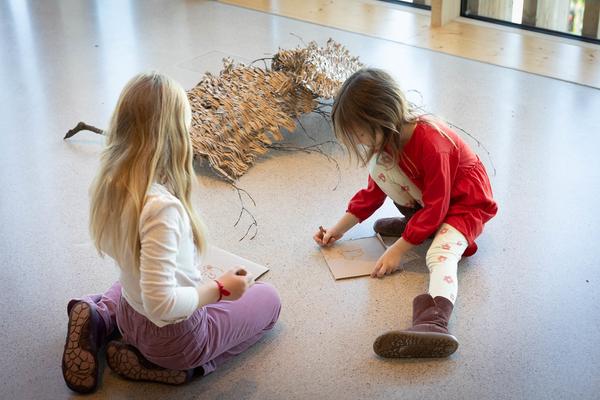 ReGenerativa: Kay Walkowiak &quot;Tiere und andere Spezies, Natur und Pflanzen&quot;  (Kinder Kunst Labor, 19.11.2025) Foto: eSeL.at - Lorenz Seidler
