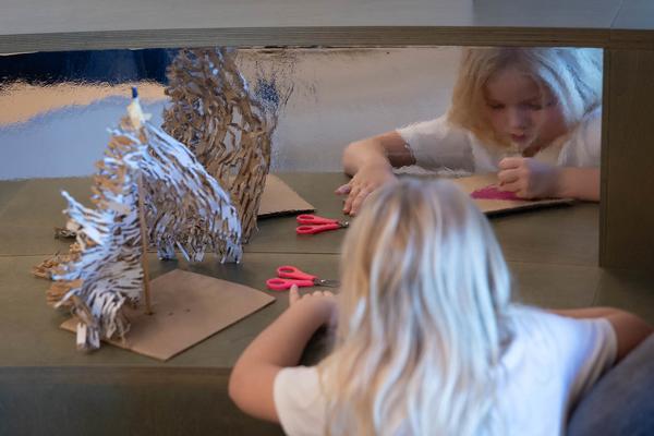 ReGenerativa: Kay Walkowiak &quot;Tiere und andere Spezies, Natur und Pflanzen&quot;  (Kinder Kunst Labor, 19.11.2025) Foto: eSeL.at - Lorenz Seidler