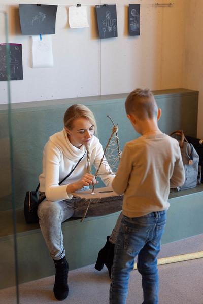ReGenerativa: Kay Walkowiak &quot;Tiere und andere Spezies, Natur und Pflanzen&quot;  (Kinder Kunst Labor, 19.11.2025) Foto: eSeL.at - Lorenz Seidler