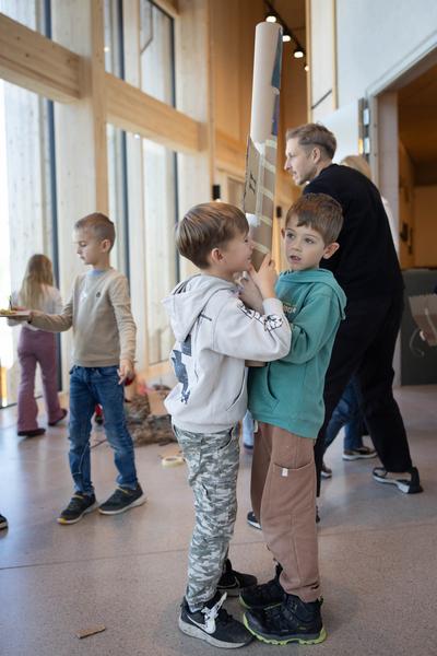 ReGenerativa: Kay Walkowiak &quot;Tiere und andere Spezies, Natur und Pflanzen&quot;  (Kinder Kunst Labor, 19.11.2025) Foto: eSeL.at - Lorenz Seidler
