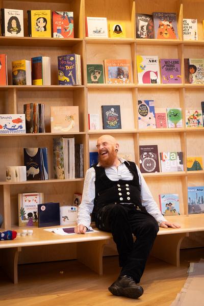 ReGenerativa: Andreas Hoffer &quot;Wald/Holz&quot; (Kinder Kunst Labor, 19.11.2025) Foto: eSeL.at - Lorenz Seidler