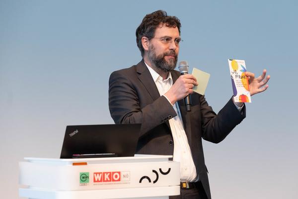 ReGenerativa &quot;Regenerativen Wohlstand gestalten&quot; Auftaktveranstaltung (New Design University St. Pölten, 27.11.2025) Foto: eSeL.at - Lorenz Seidler