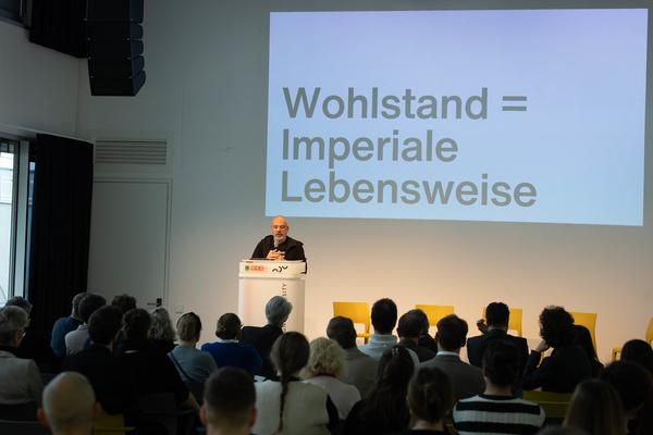 ReGenerativa "Regenerativen Wohlstand gestalten" Auftaktveranstaltung (New Design University St. Pölten, 27.11.2025) Foto: eSeL.at - Lorenz Seidler