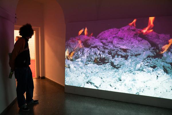 3 Million (das weisse haus, 08.11. - 22.11.2025) Foto: eSeL.at - Sarah Tasha