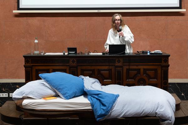 Salon Futur: &quot;From Burnout to Siesta&quot;  (Anatomiesaal Akademie, 10.11.2025) Foto: eSeL.at - Lorenz Seidler