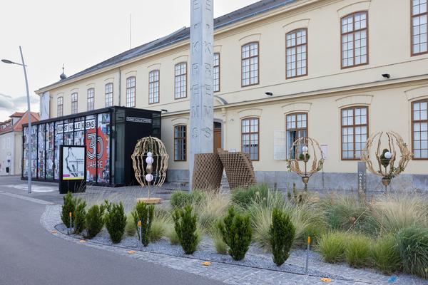 Roosa Tulvio &amp; Mathias Gmachl "Seeds of Life" (Kunstmeile Krems, 28.6. - 5.10.2025) Foto: eSeL.at - Lorenz Seidler