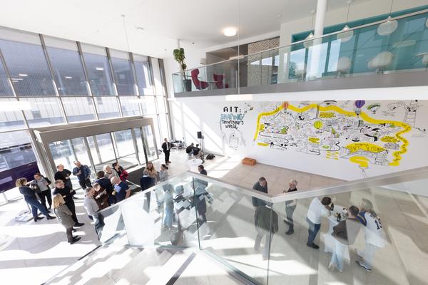 Eröffnung "Shaping Tomorrow´s World" - Wall Drawing by ThinkVisual / Chiara de Eccher (AIT Artloop, 8.4.2026) Foto: eSeL.at - Lorenz Seidler