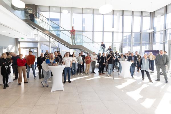 Eröffnung "Shaping Tomorrow´s World" - Wall Drawing by ThinkVisual / Chiara de Eccher (AIT Artloop, 8.4.2026) Foto: eSeL.at - Lorenz Seidler