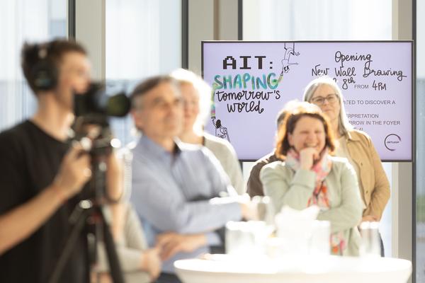 Eröffnung "Shaping Tomorrow´s World" - Wall Drawing by ThinkVisual / Chiara de Eccher (AIT Artloop, 8.4.2026) Foto: eSeL.at - Lorenz Seidler