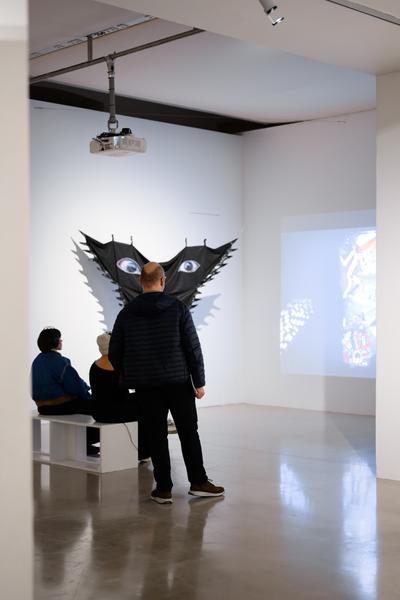 She, Who Dwells in the Shadows (Kunstraum Niederoesterreich, 12.03. - 09.05.2026) Foto: eSeL.at - Joanna Pianka