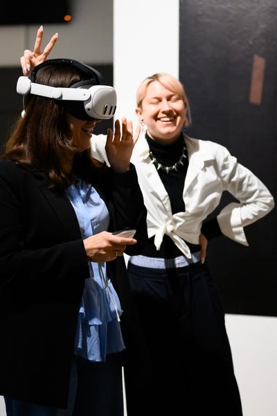 She, Who Dwells in the Shadows (Kunstraum Niederoesterreich, 12.03. - 09.05.2026) Foto: eSeL.at - Joanna Pianka