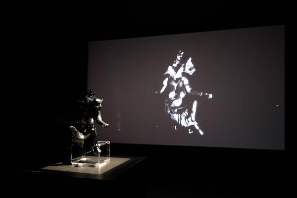 She, Who Dwells in the Shadows (Kunstraum Niederoesterreich, 12.03. - 09.05.2026) Foto: eSeL.at - Joanna Pianka