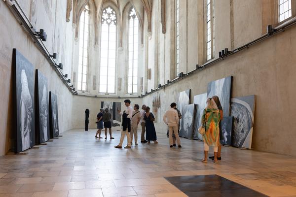 Soli Kiani "Hope moves History towards Freedom" (Dominikanerkirche Krems, 26.6.2026) Foto: eSeL.at - Lorenz Seidler