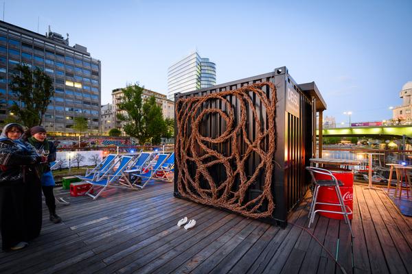 Klima Biennale: Solutions &amp; Strategies (Badeschiff, 29.04. - 03.05.2026) Foto: eSeL.at - Joanna Pianka