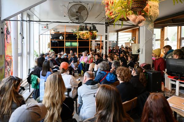 Klima Biennale: Solutions &amp; Strategies (Badeschiff, 29.04. - 03.05.2026) Foto: eSeL.at - Joanna Pianka