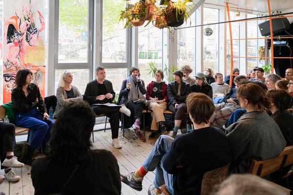 Klima Biennale: Solutions &amp; Strategies (Badeschiff, 29.04. - 03.05.2026) Foto: eSeL.at - Joanna Pianka