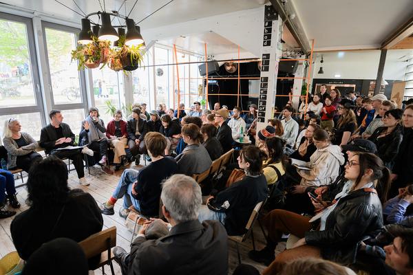 Klima Biennale: Solutions &amp; Strategies (Badeschiff, 29.04. - 03.05.2026) Foto: eSeL.at - Joanna Pianka