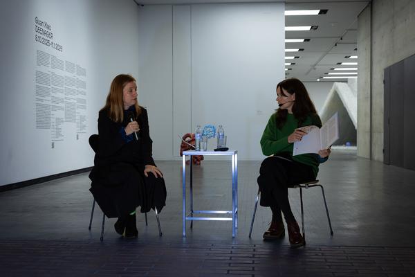 VIENNA ART WEEK: Sophie von Hellermann im Gespräch mit Michelle Cotton (Kunsthalle Wien, 11.11.2025) Foto: eSeL.at - Lorenz Seidler