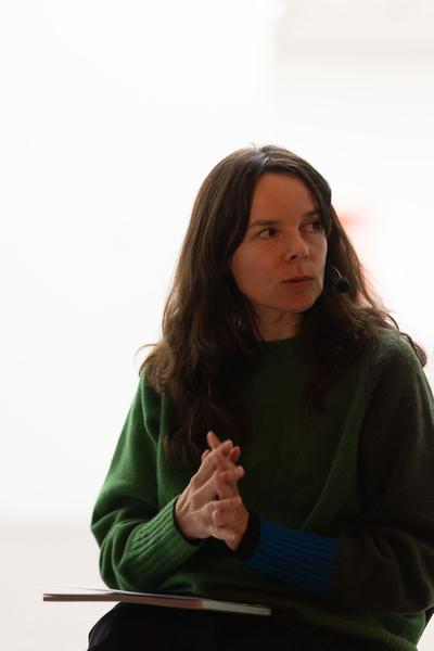 VIENNA ART WEEK: Sophie von Hellermann im Gespräch mit Michelle Cotton (Kunsthalle Wien, 11.11.2025) Foto: eSeL.at - Lorenz Seidler