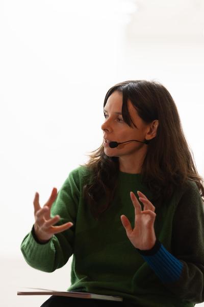 VIENNA ART WEEK: Sophie von Hellermann im Gespräch mit Michelle Cotton (Kunsthalle Wien, 11.11.2025) Foto: eSeL.at - Lorenz Seidler