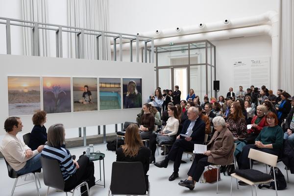 "still (a little life)" - Neven Allgeier, Judith Eisler, Pakui Hardware (The Hall. PART International Art Residency Austria, 7.3.2026) Foto: eSeL.at - Lorenz Seidler