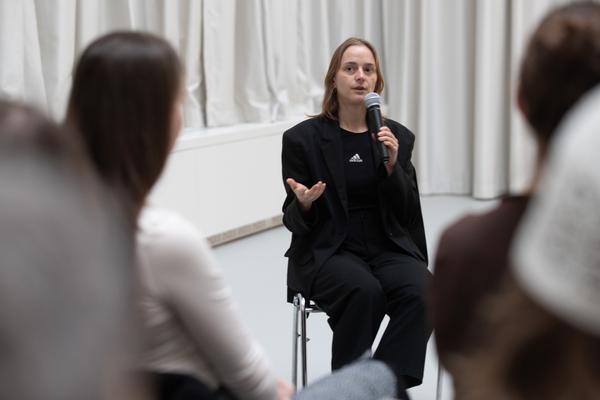 "still (a little life)" - Neven Allgeier, Judith Eisler, Pakui Hardware (The Hall. PART International Art Residency Austria, 7.3.2026) Foto: eSeL.at - Lorenz Seidler