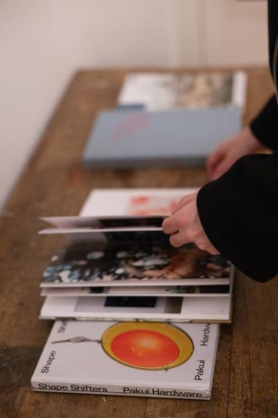 "still (a little life)" - Neven Allgeier, Judith Eisler, Pakui Hardware (The Hall. PART International Art Residency Austria, 7.3.2026) Foto: eSeL.at - Lorenz Seidler