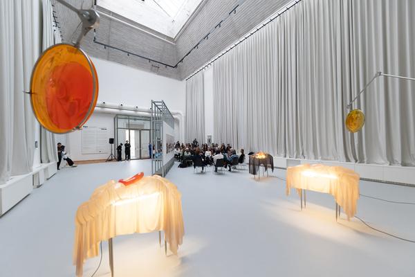 "still (a little life)" - Neven Allgeier, Judith Eisler, Pakui Hardware (The Hall. PART International Art Residency Austria, 7.3.2026) Foto: eSeL.at - Lorenz Seidler