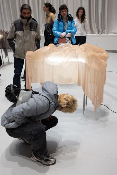 "still (a little life)" - Neven Allgeier, Judith Eisler, Pakui Hardware (The Hall. PART International Art Residency Austria, 7.3.2026) Foto: eSeL.at - Lorenz Seidler