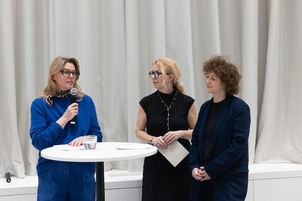 "still (a little life)" - Neven Allgeier, Judith Eisler, Pakui Hardware (The Hall. PART International Art Residency Austria, 7.3.2026) Foto: eSeL.at - Lorenz Seidler
