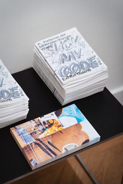 SUCK MY CODE! (Akademie der bildenden Künste / Exhibit Galerie, 05.11.2025 - 08.02.2026) Foto: eSeL.at - Robert Puteanu