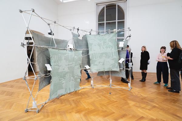 SUCK MY CODE! (Akademie der bildenden Künste / Exhibit Galerie, 05.11.2025 - 08.02.2026) Foto: eSeL.at - Robert Puteanu