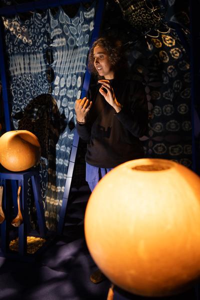 Tabita Rezaire: "Calabash Nebula - Cosmological Tales of Connection" (17.9.2025 - 11.1.2026) Foto: eSeL.at - Lorenz Seidler