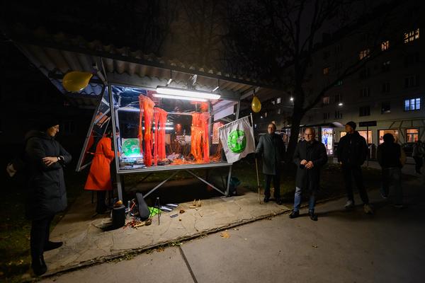 Juliana Herrero &quot;Tautropfen / Gotas de Rocío&quot; (Glaspavillon Bezirksmuseum Brigittenau, 12.11.2025) Foto: eSeL.at - Joanna Pianka